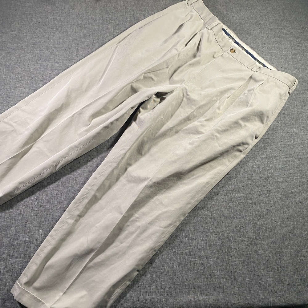 Brooks Brothers Advantage Chino Elliot Men's Size W40 L30 Khaki Pleated Pants